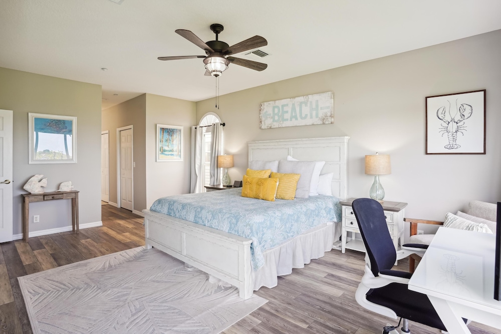 Mariner's Pointe 701
