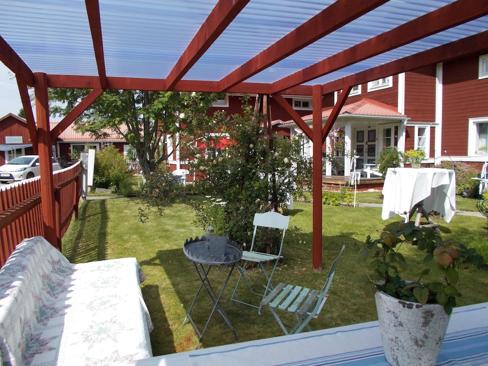 Chinova Mötesgård