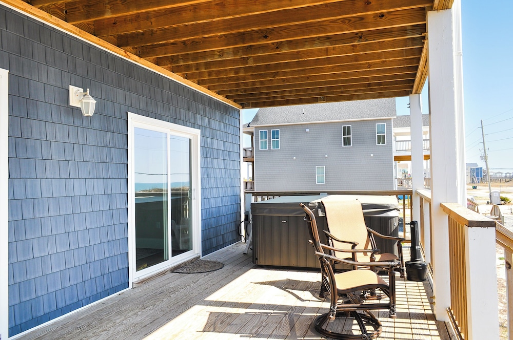Family Tides by Topsail Realty