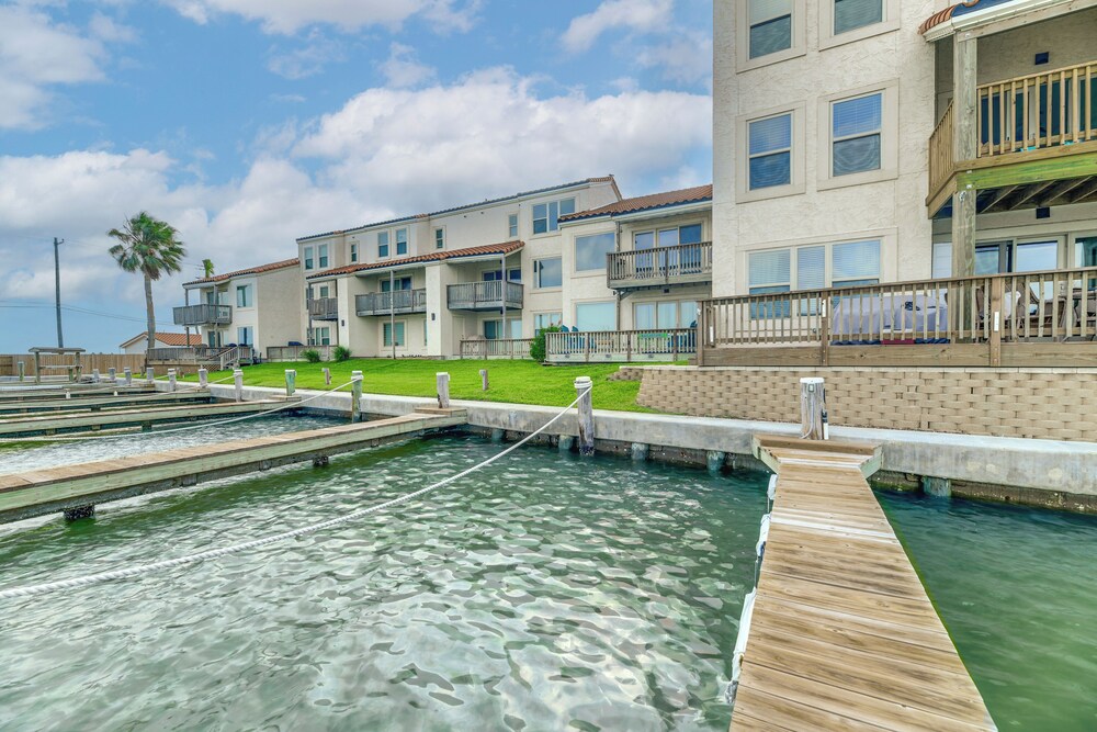 Fish & Swim: Waterfront Rockport Condo w/ Views!