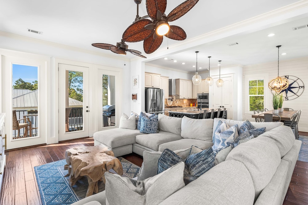 Modern Stay Near 30A w Pool Balcony Golf Cart Rental 30A Sunset Cove