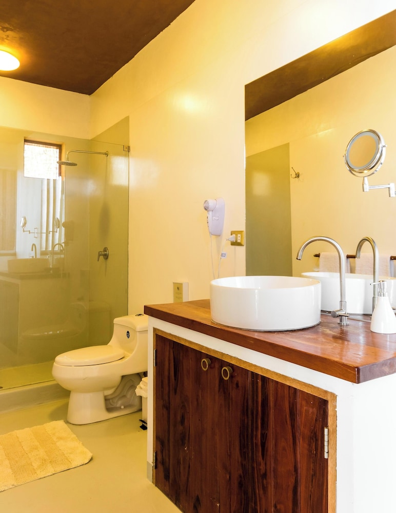 w Enjoyable 4BR w Pool in M Ncora