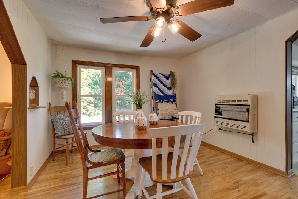 Pets Welcome: Tranquil Retreat w/ Yard in Jewett!