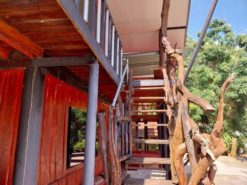 Bamboo River House Kaeng Krachan
