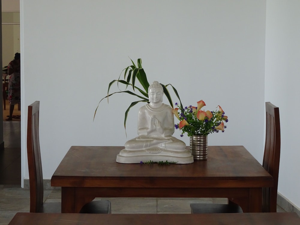 Moragalla Beach Home Guesthouse (Newly opened hotel) view 4
