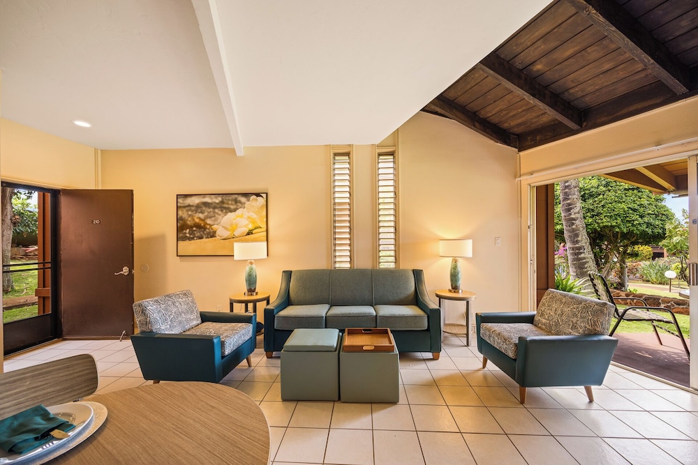 Kuleana Club - 210