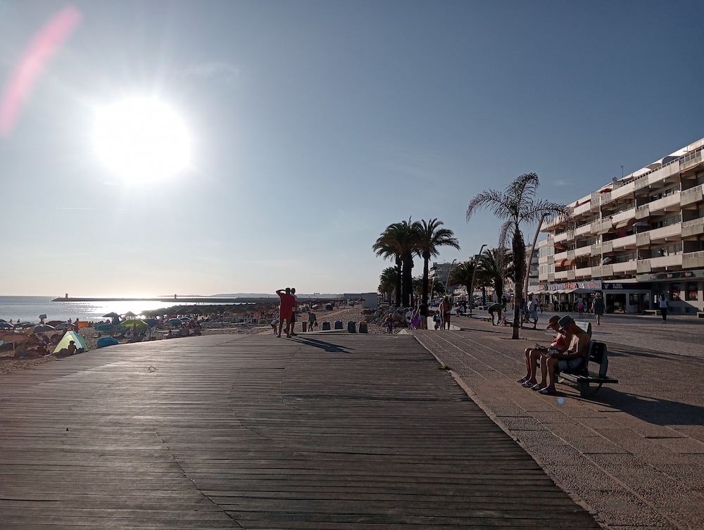 Front Beach Quarteira Ground Floor Girassol Studio