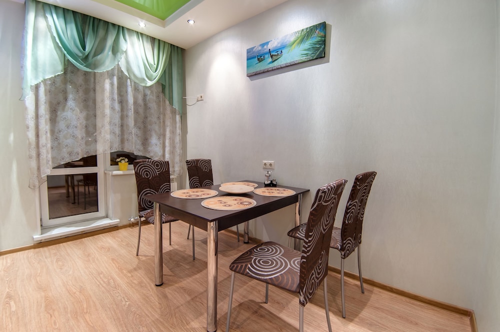 Aura Apartments