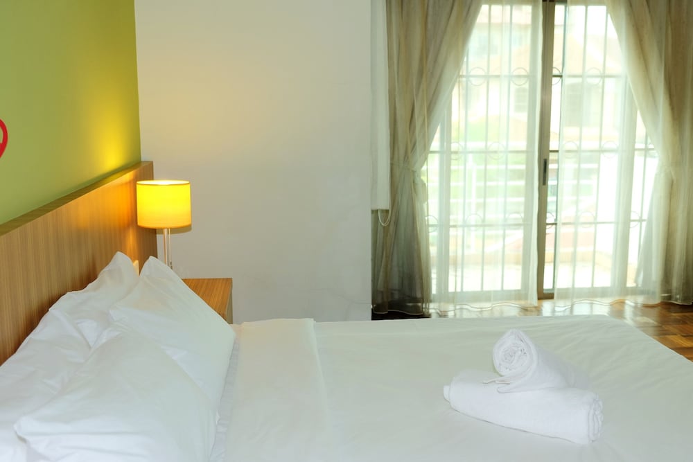 Natol Homestay - Sydney Batu Kawa MJC New Townships