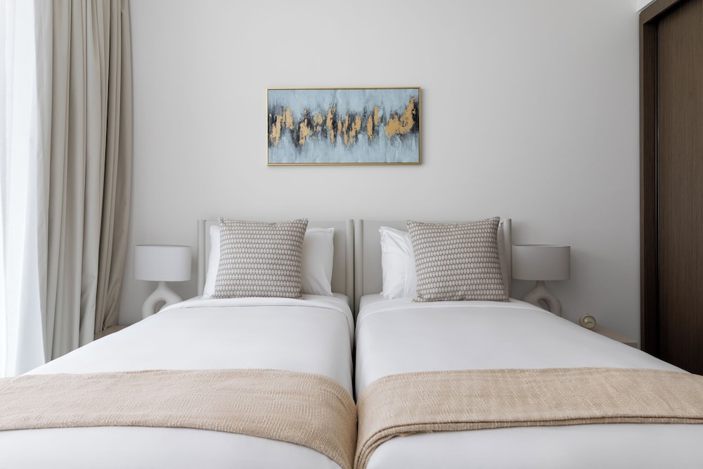 Maison Privee - Coastal Living w/ Uninterrupted Sea and Palm Views
