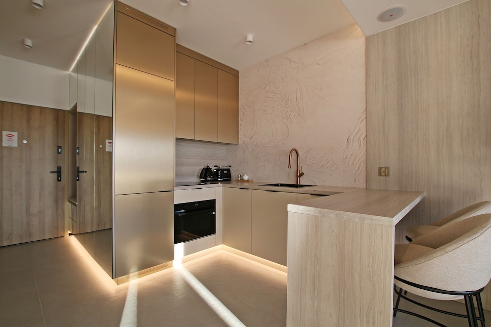 Quorum Apartments