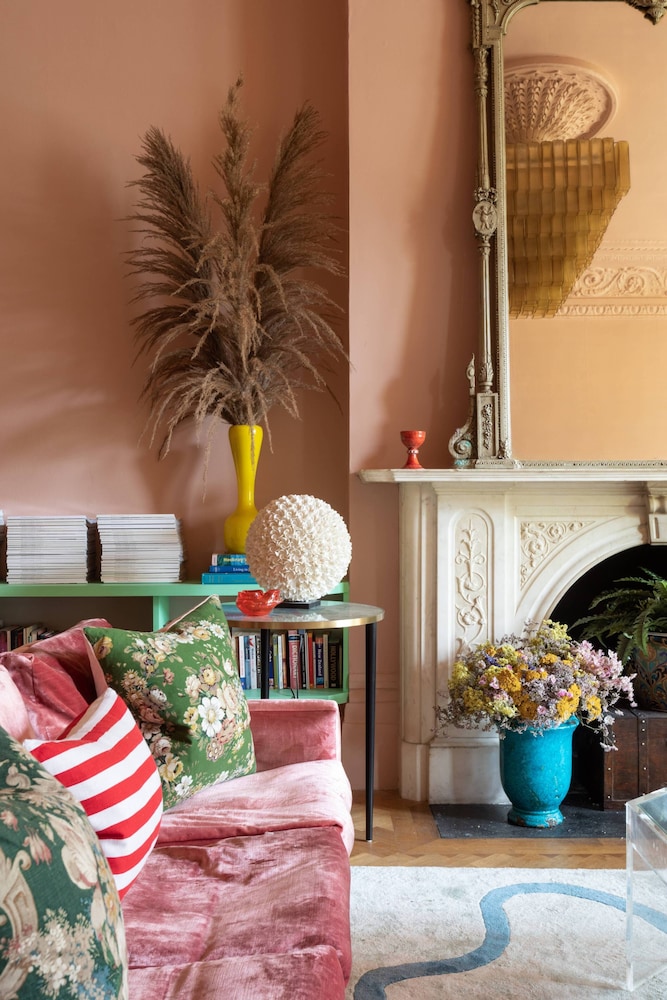 Belsize Park Gardens by Onefinestay