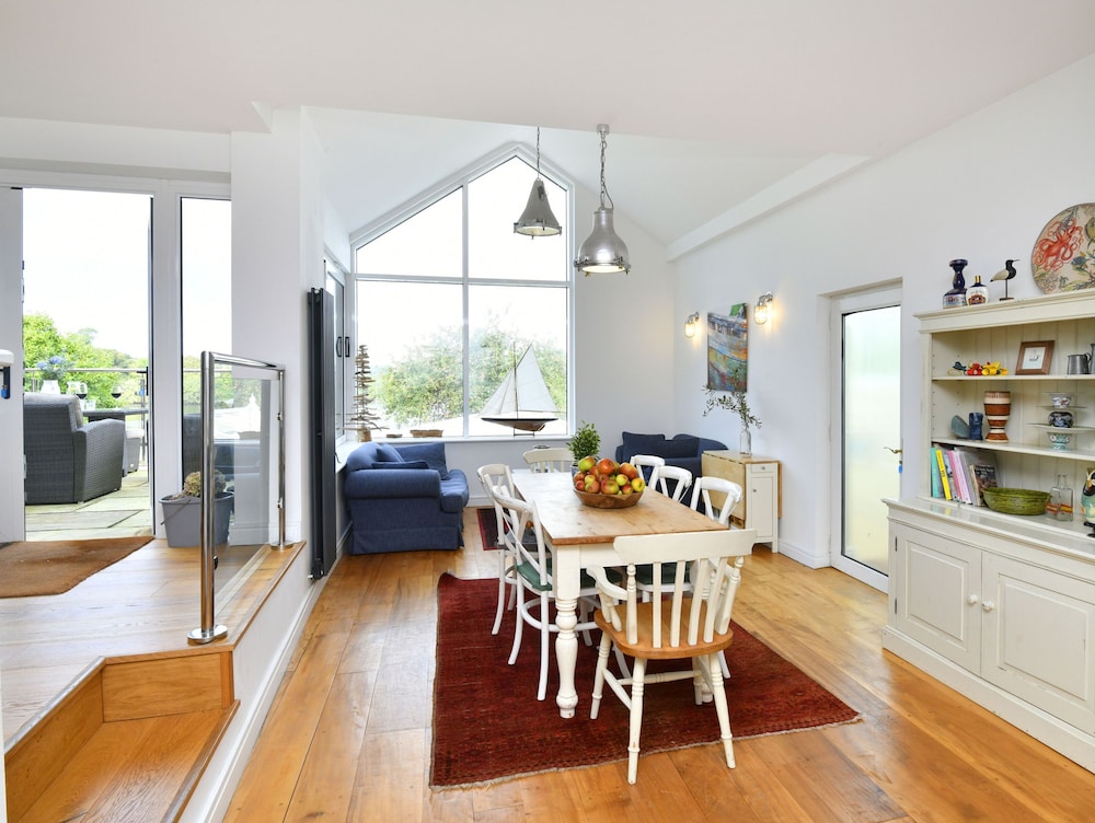 Water Edge House Boathouse