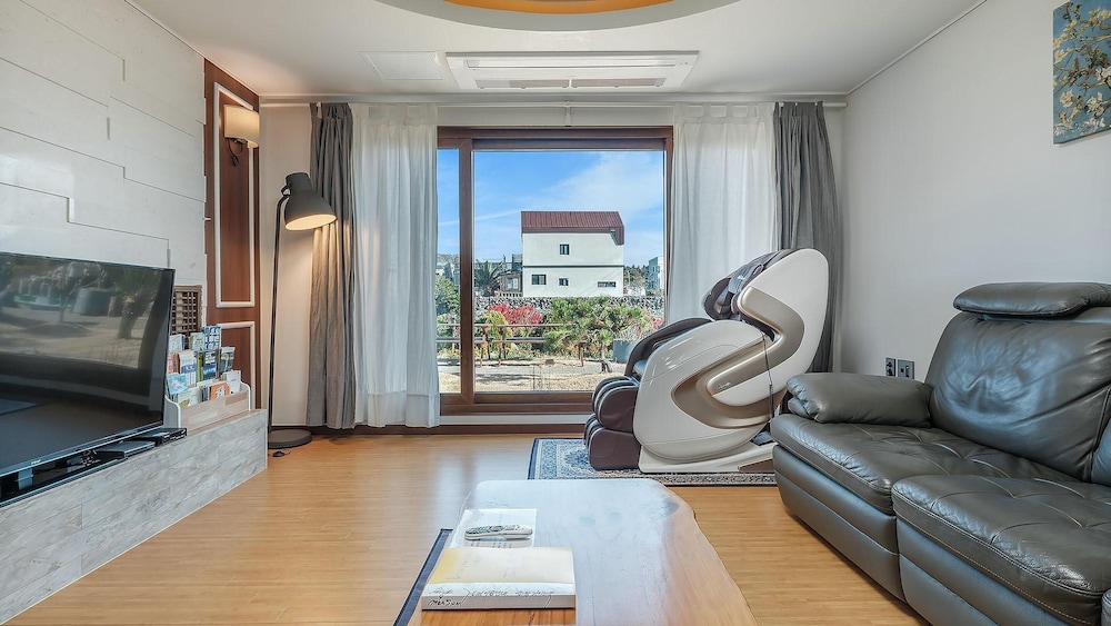 Jeju Brickninemansion