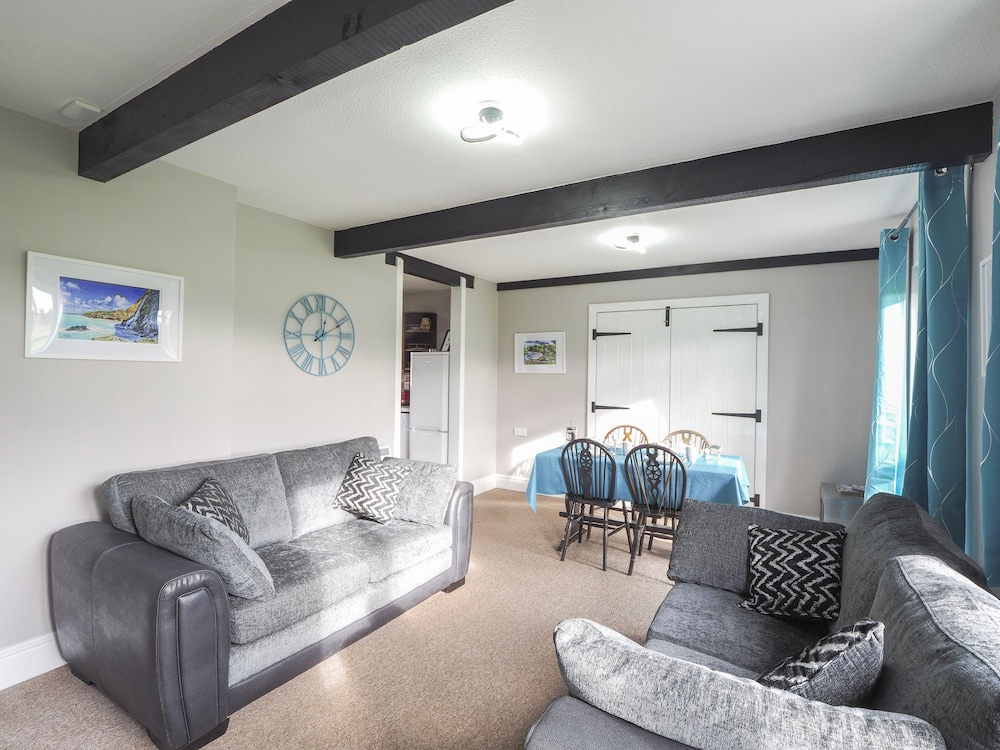 Trenewydd Farm Holiday Cottages view 3