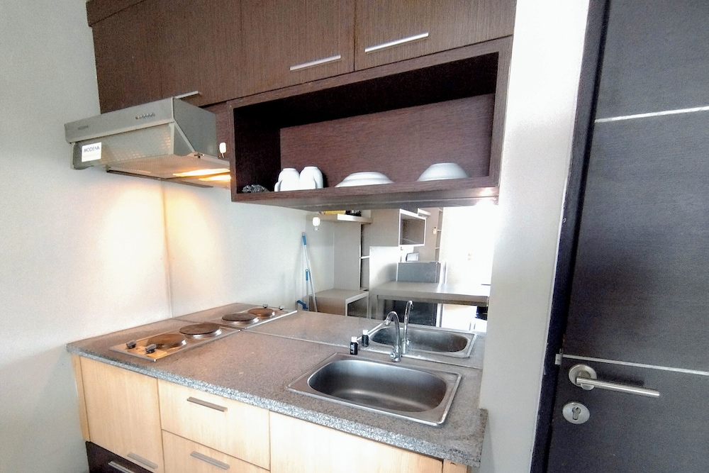 Modern Cozy Studio at The Square Surabaya Apartment