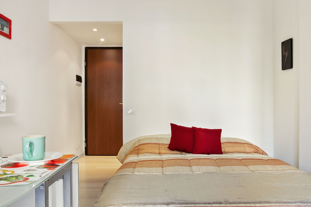Grand Albergo Apartment view 2