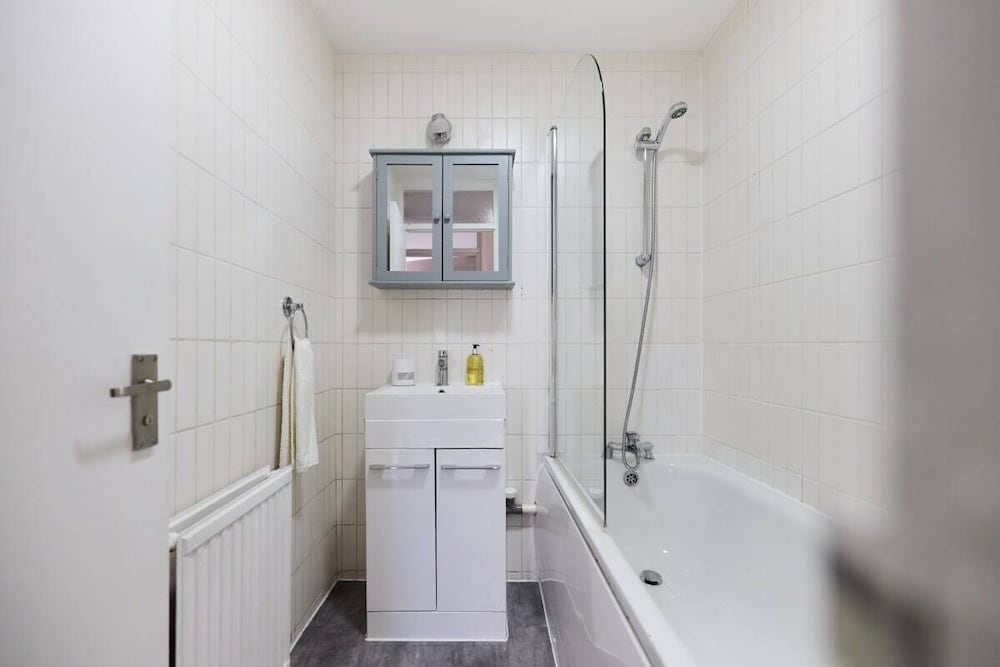 The West Hampstead Base - Central 2bdr Apartment