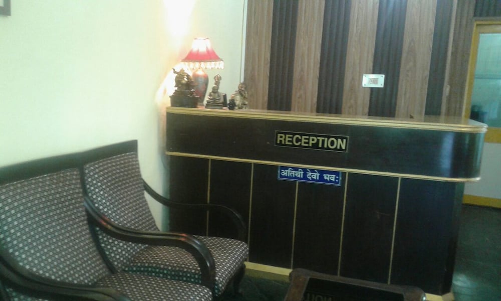 Hotel Dev Cottage