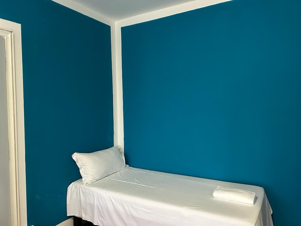 VENICE NIGHT DOUBLE ROOM SHARED TOILETC6 photo 4