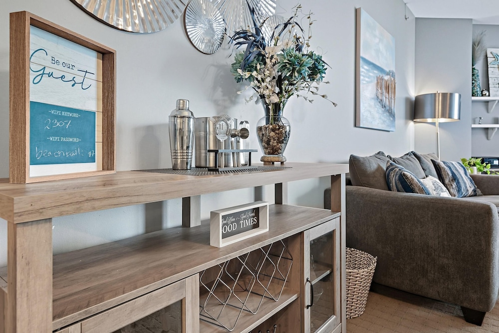 Palms Resort #2307 JR 2BR