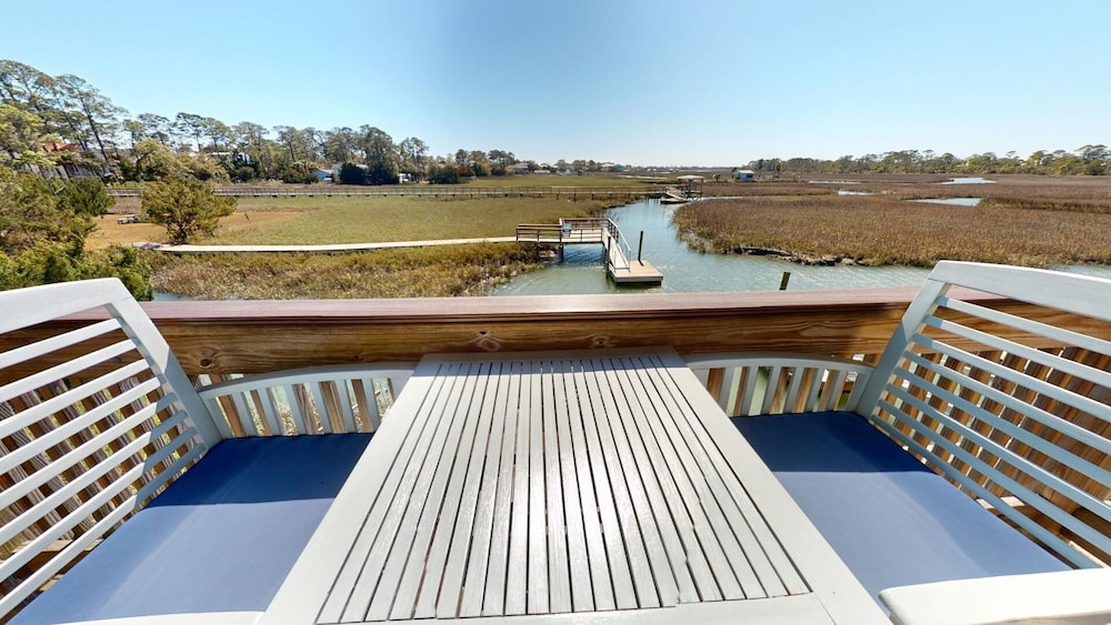 One Marsh Creek by Tybee Vacation Rentals