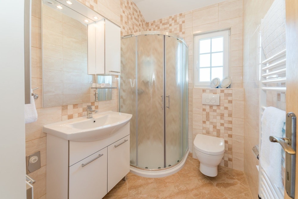 Villa St.vid 1 en Vir — bathroom