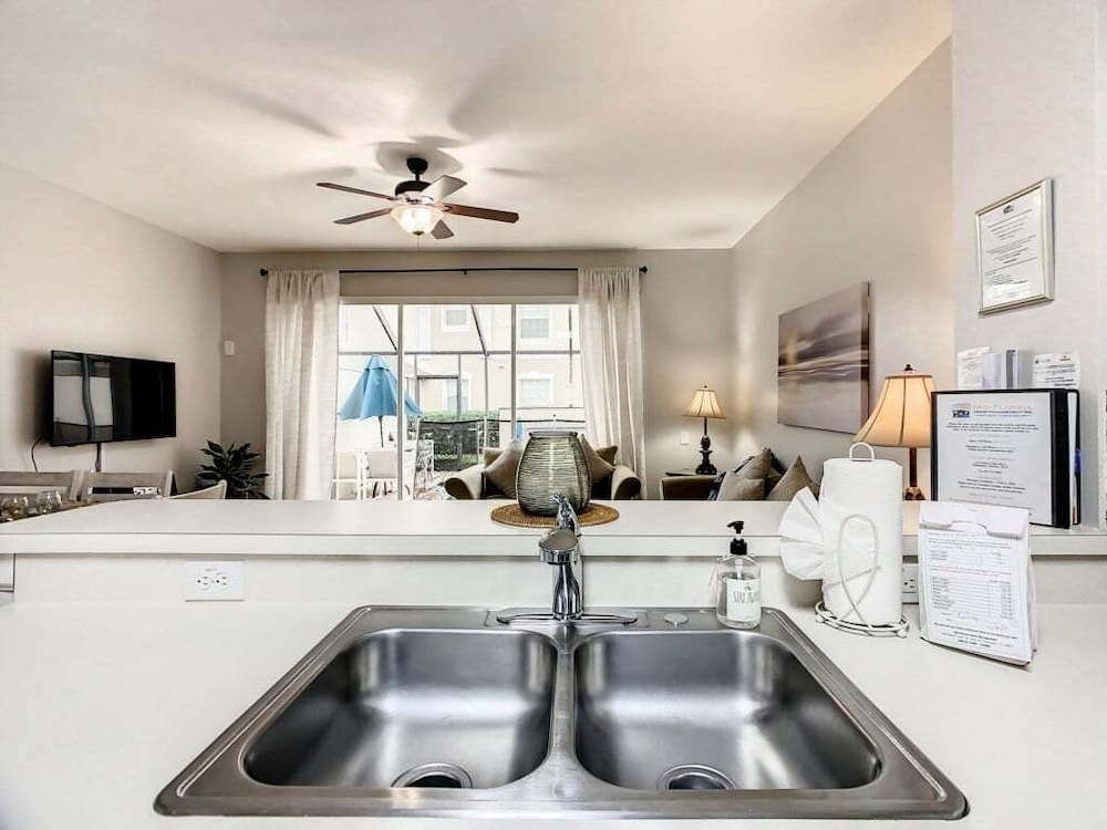 Windsor Palms Townhome W/private Pool Near Disney 3 Bedroom Townhouse