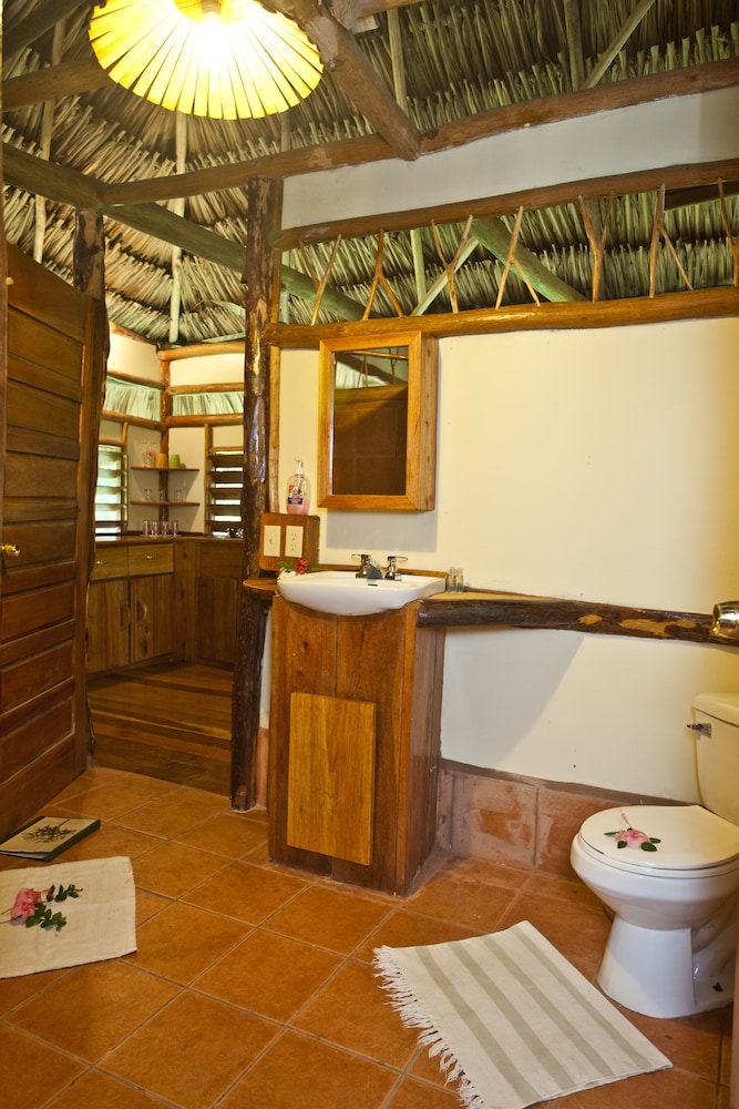 Cotton Tree Lodge
