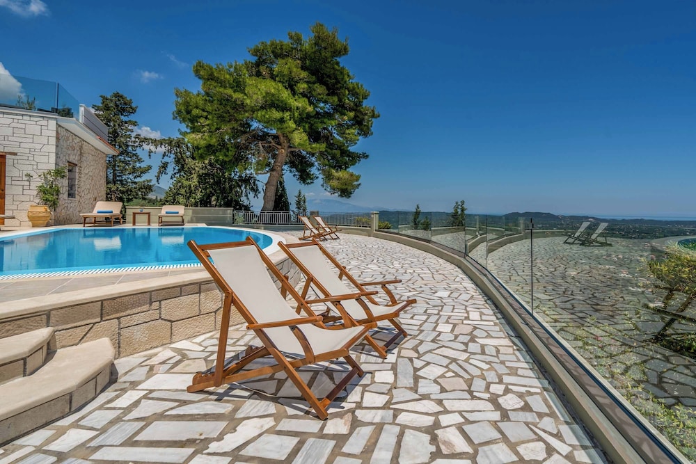 Castelli Villa