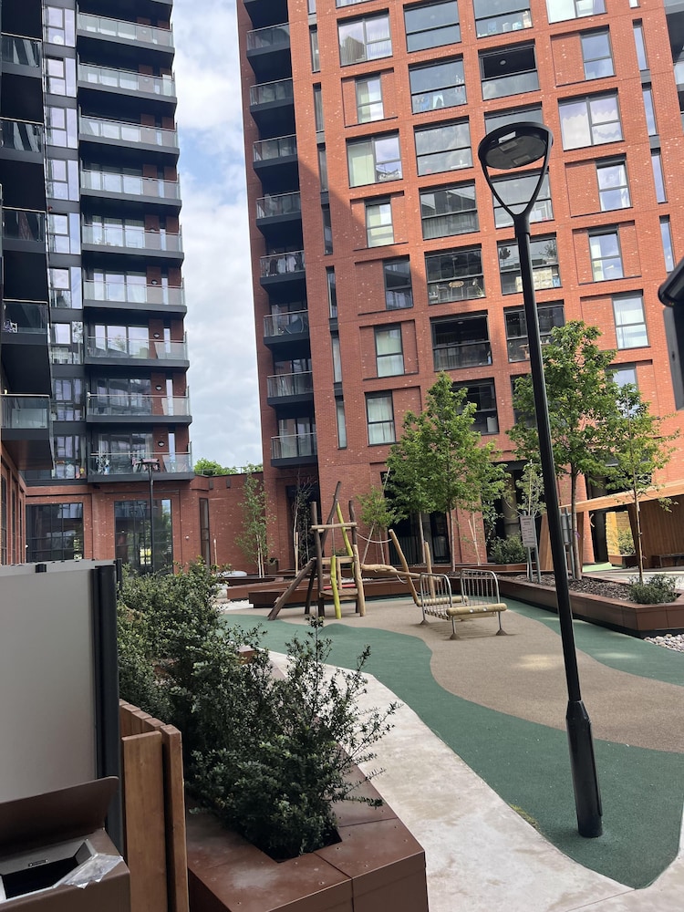 Mascutstay 2 Beds London City View