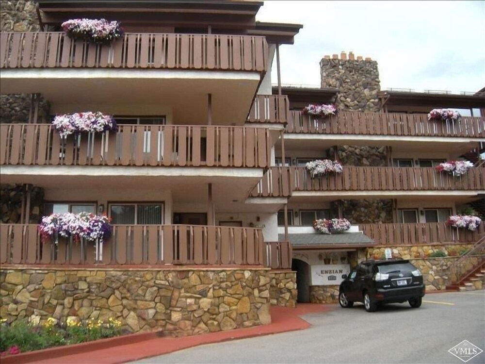Vail Ski Resort Ritz Carlton Vacation Rentals