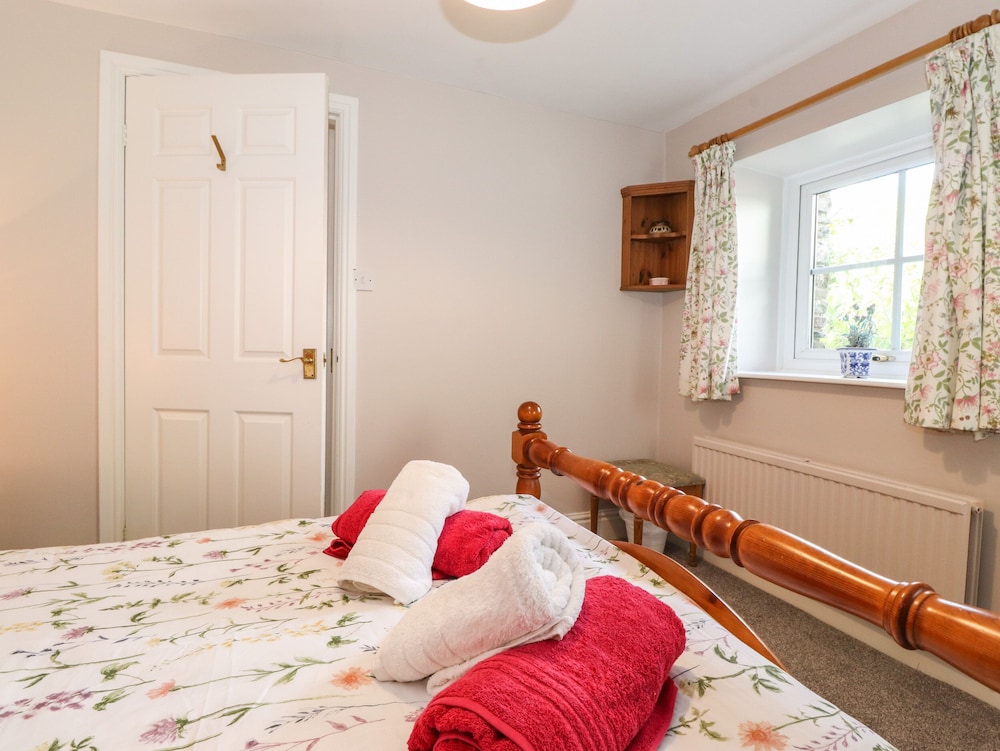 Bakers Yard Cottage