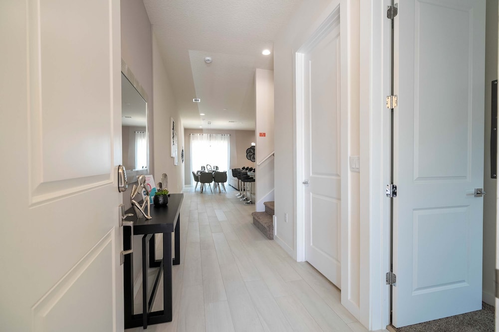 Luxury 3BR Home With Mario Bros Room Near Disney view 3
