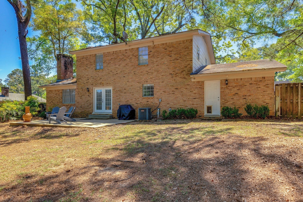 Family-friendly Home: 6 Mi to Downtown Mobile! view 5