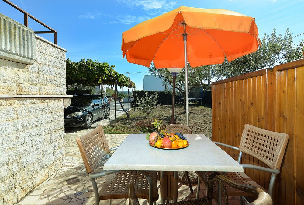 Apartments Pam 379