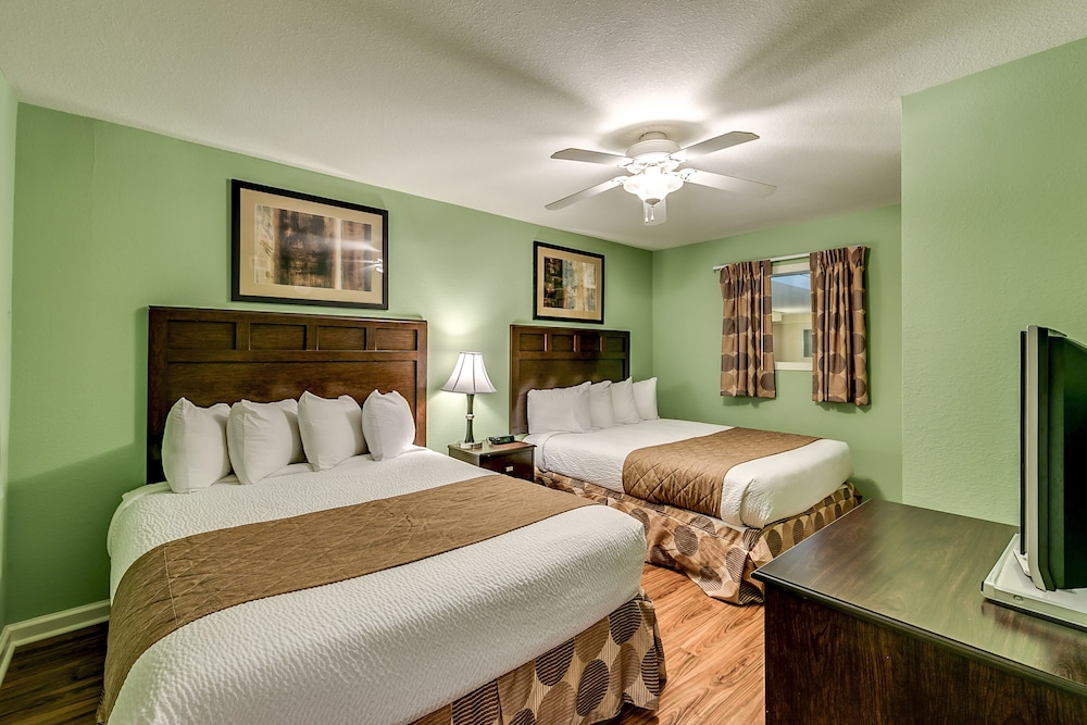 Tilghman Beach and Golf Resort by Condo-World