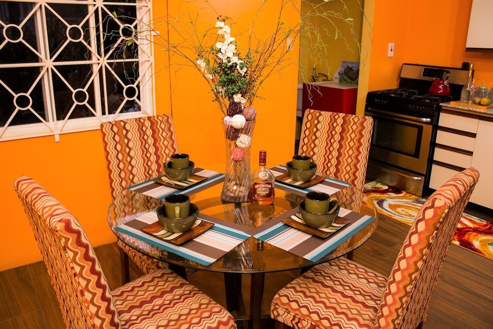 New Kingston Guest Apt at The Stadium
