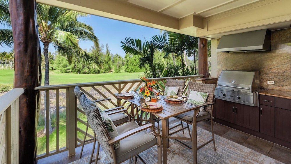 Family-friendly Waikoloa Villa - Pools, Golf & Walk to A-bay Adventures - Vrkcv