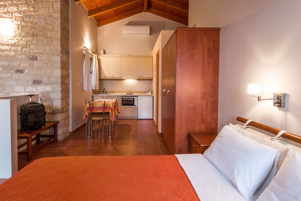 Enastron Villas view 4