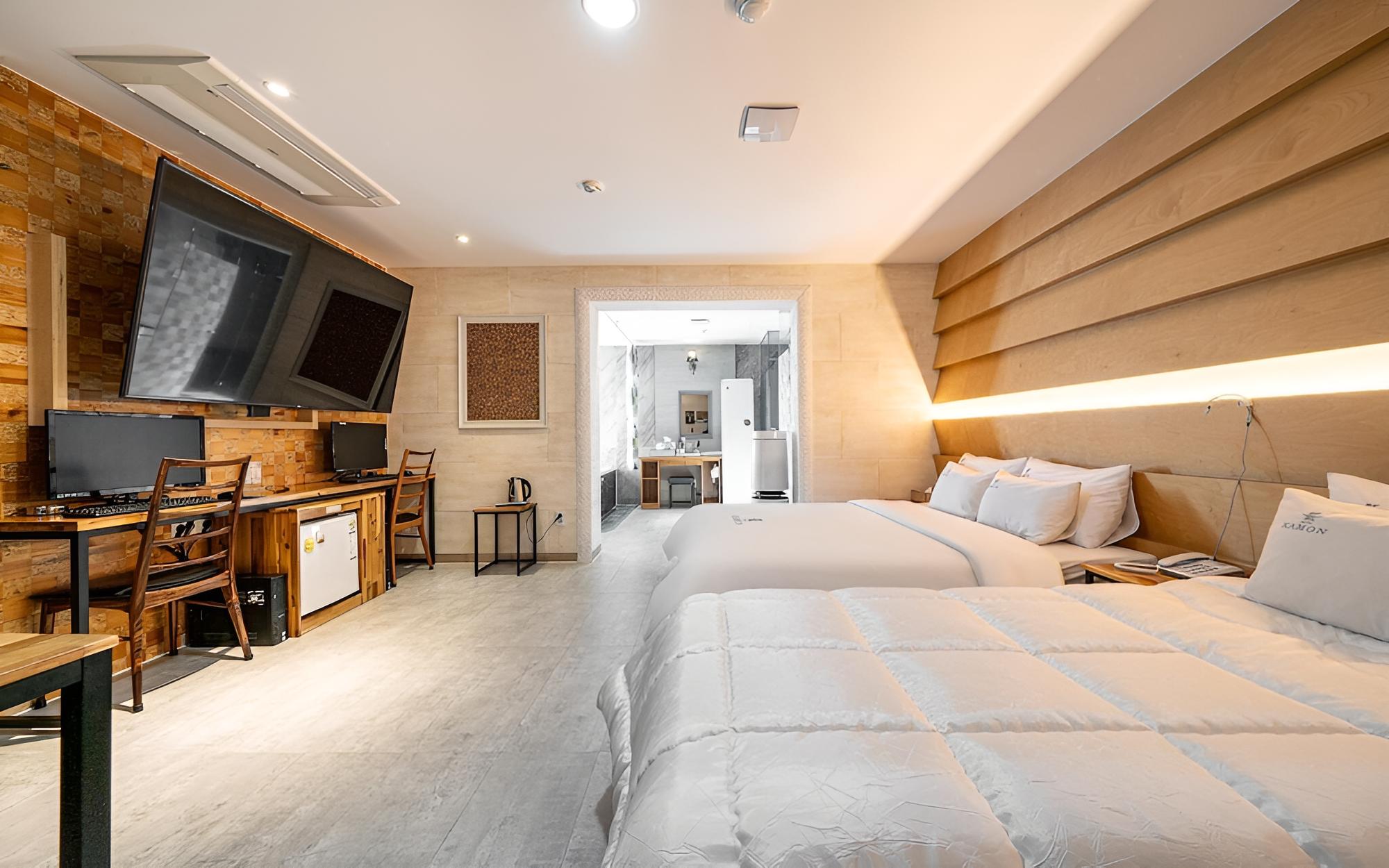 Seocheon Hotel Kamon