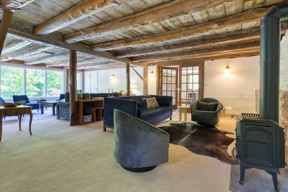 Historic Barn Retreat w/ Pool & Pond Views Longview Pond Lodge by Avantstay