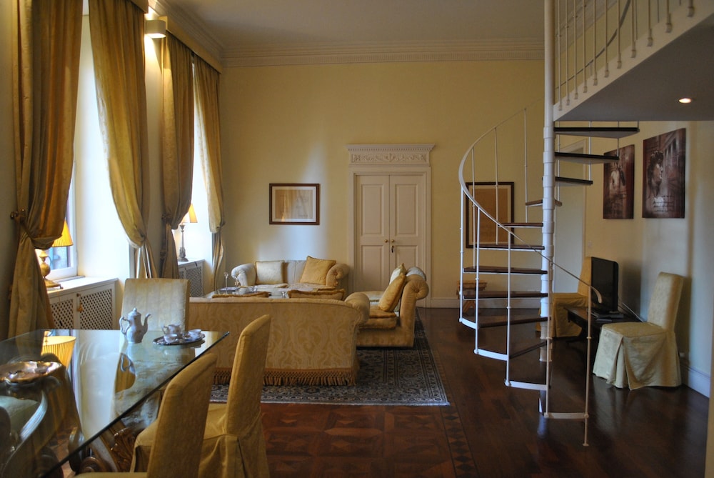 Holiday House Belle Arti