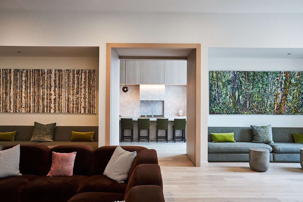 Luxe Apts Stunning Lake Views Resort Amenities