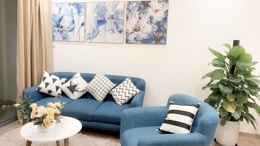 Bom Homestay Vinhomes Times City