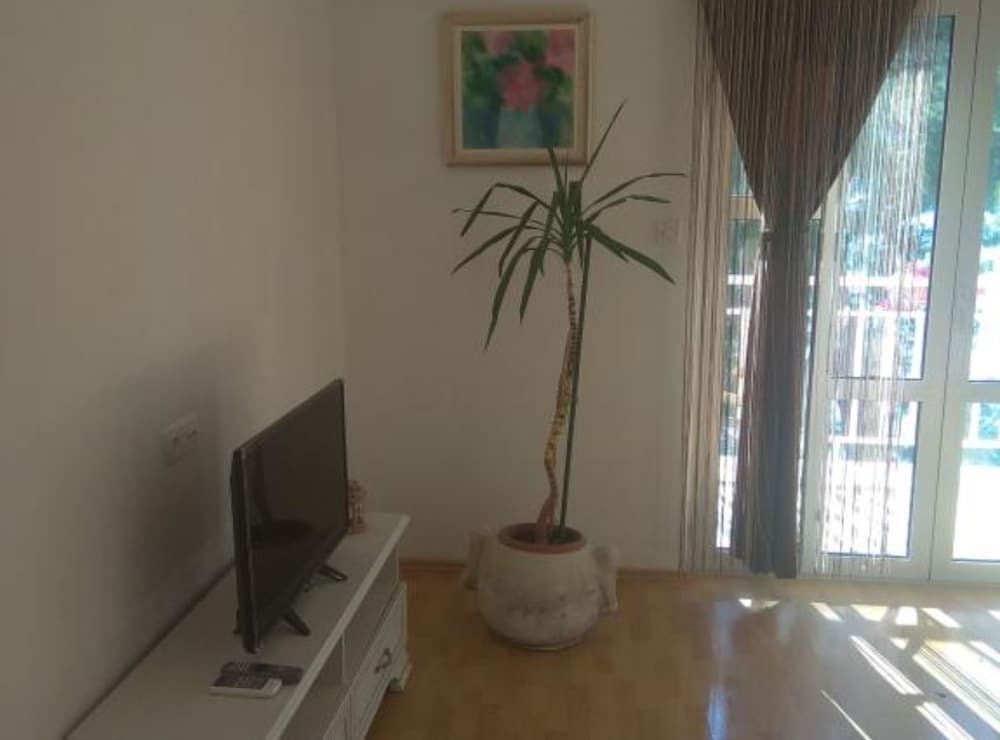Seafront Charming Apartments Kosirina