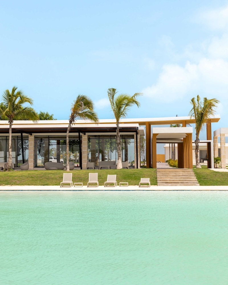 NOK Spectacular 1 BR by Vistacana Rentals