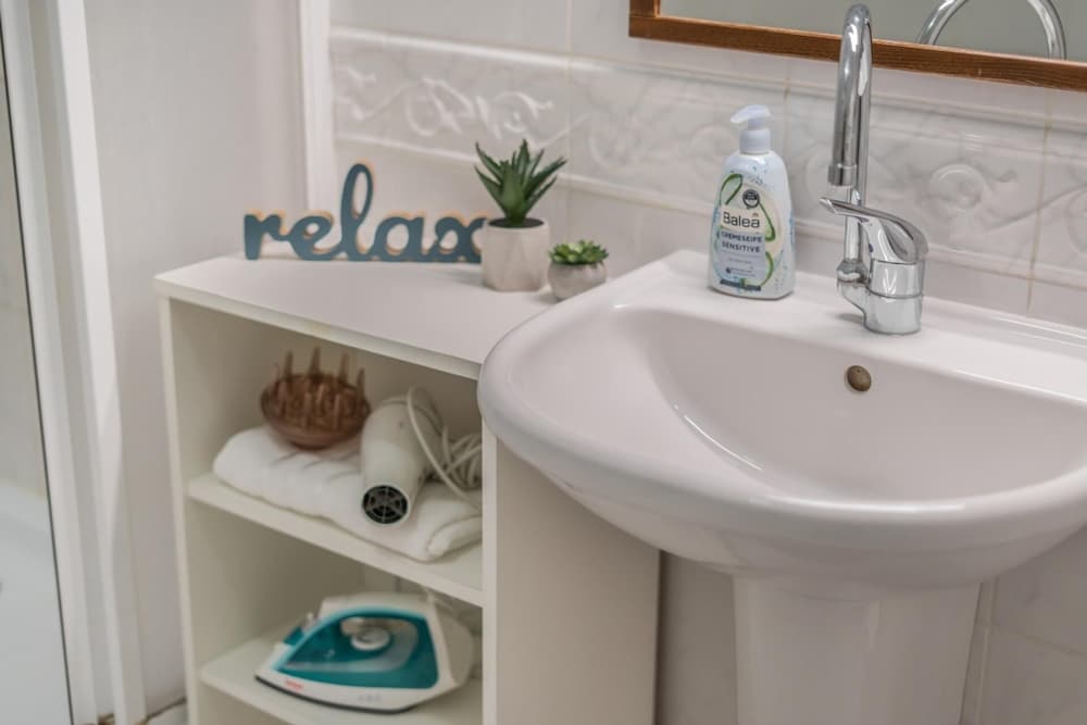 2 Bed Flat - Sleeps 6 - Pets - Wifi