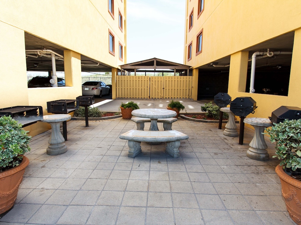 Gulf Dunes 508 by Brooks and Shorey Resorts