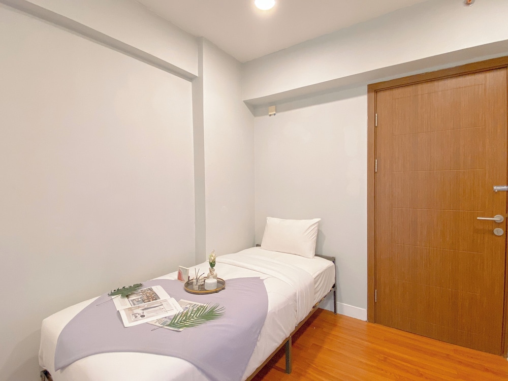 Good Studio Room at Cinere Resort Apartment